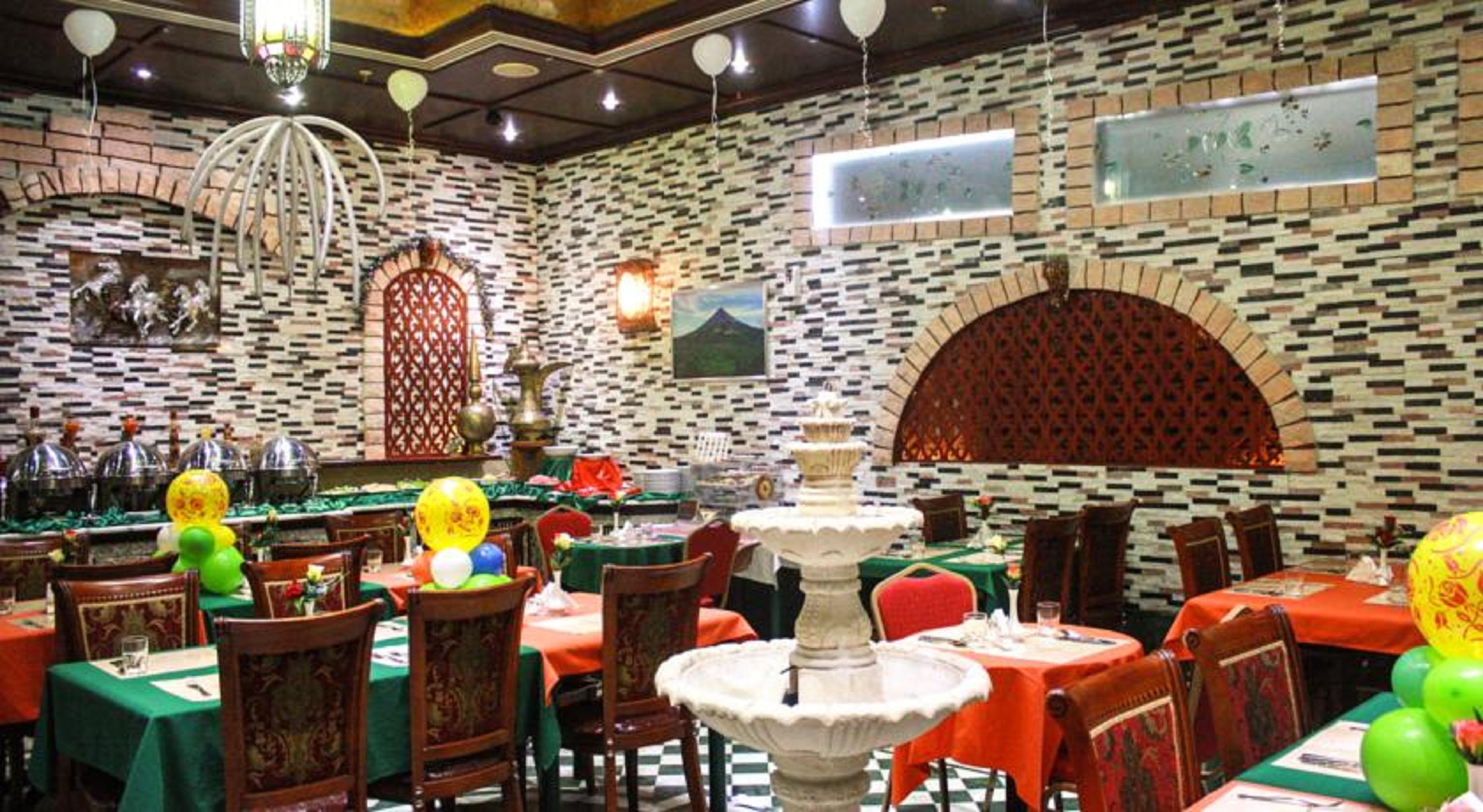 Grand Mayfair Hotel Дубай Экстерьер фото