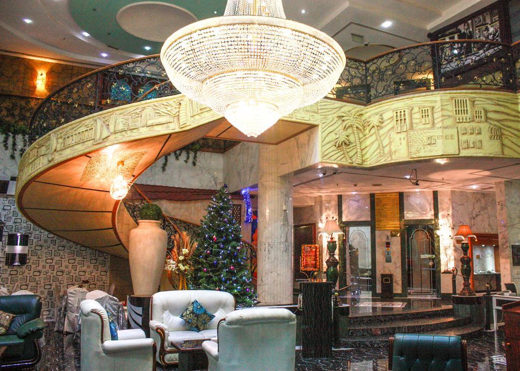 Grand Mayfair Hotel Дубай Экстерьер фото